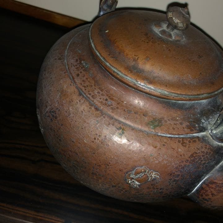 山川堂 造 鎚起銅製 蟹図 湯沸し 銅瓶 やかん 銅打ち出し 薬缶 水注鉄瓶