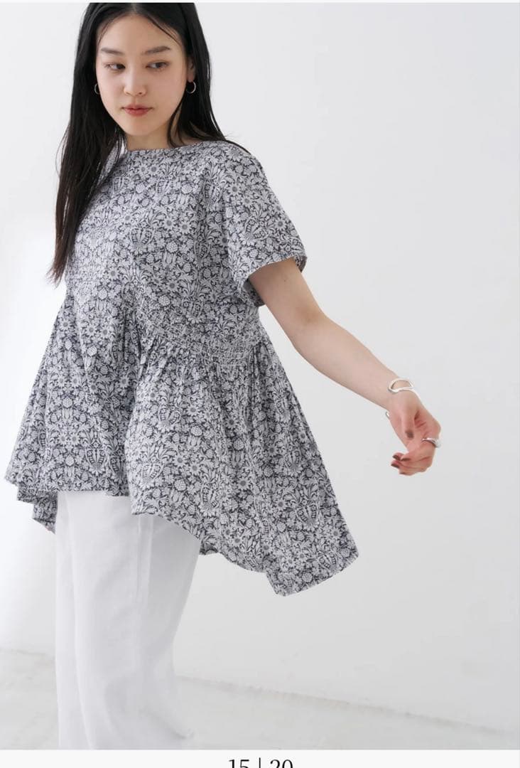 【美品】ヌキテパLiberty Print Shirring Blouse