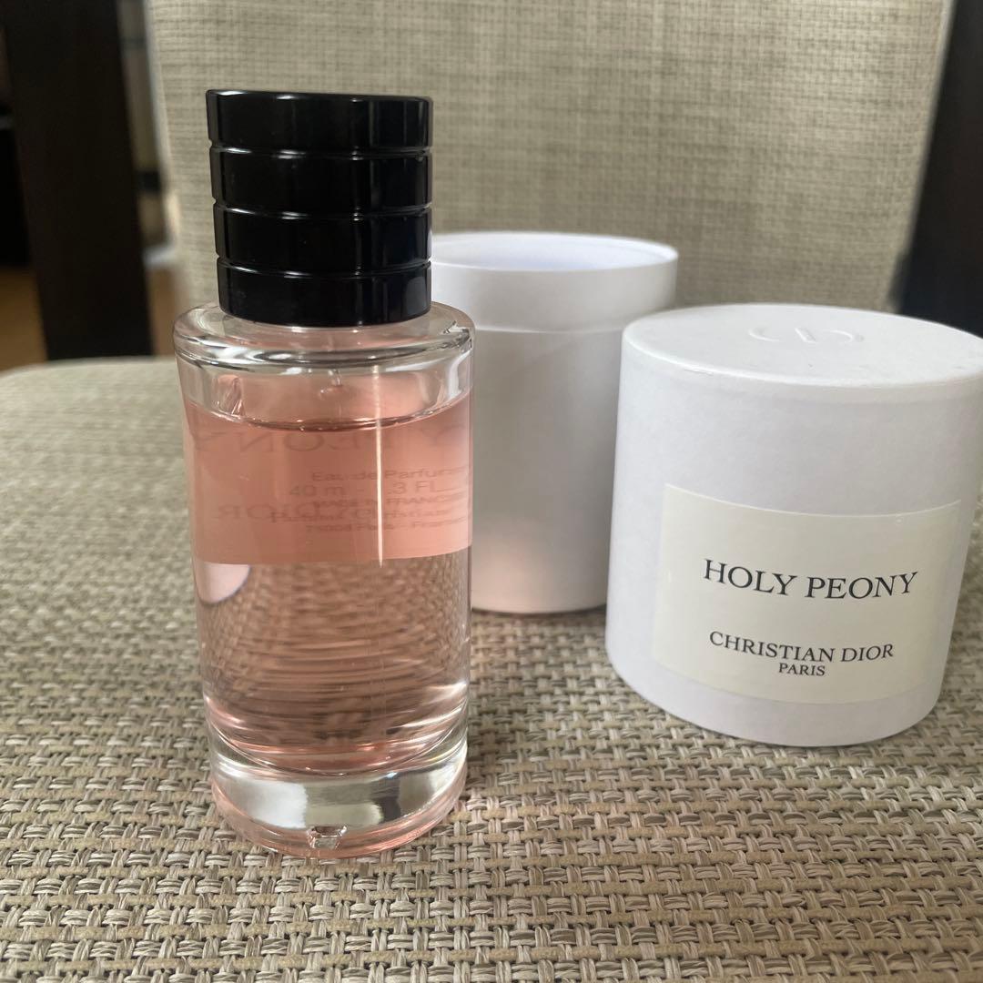 クリスチャンディオール　HOLY PEONY オードパルファム　40ml