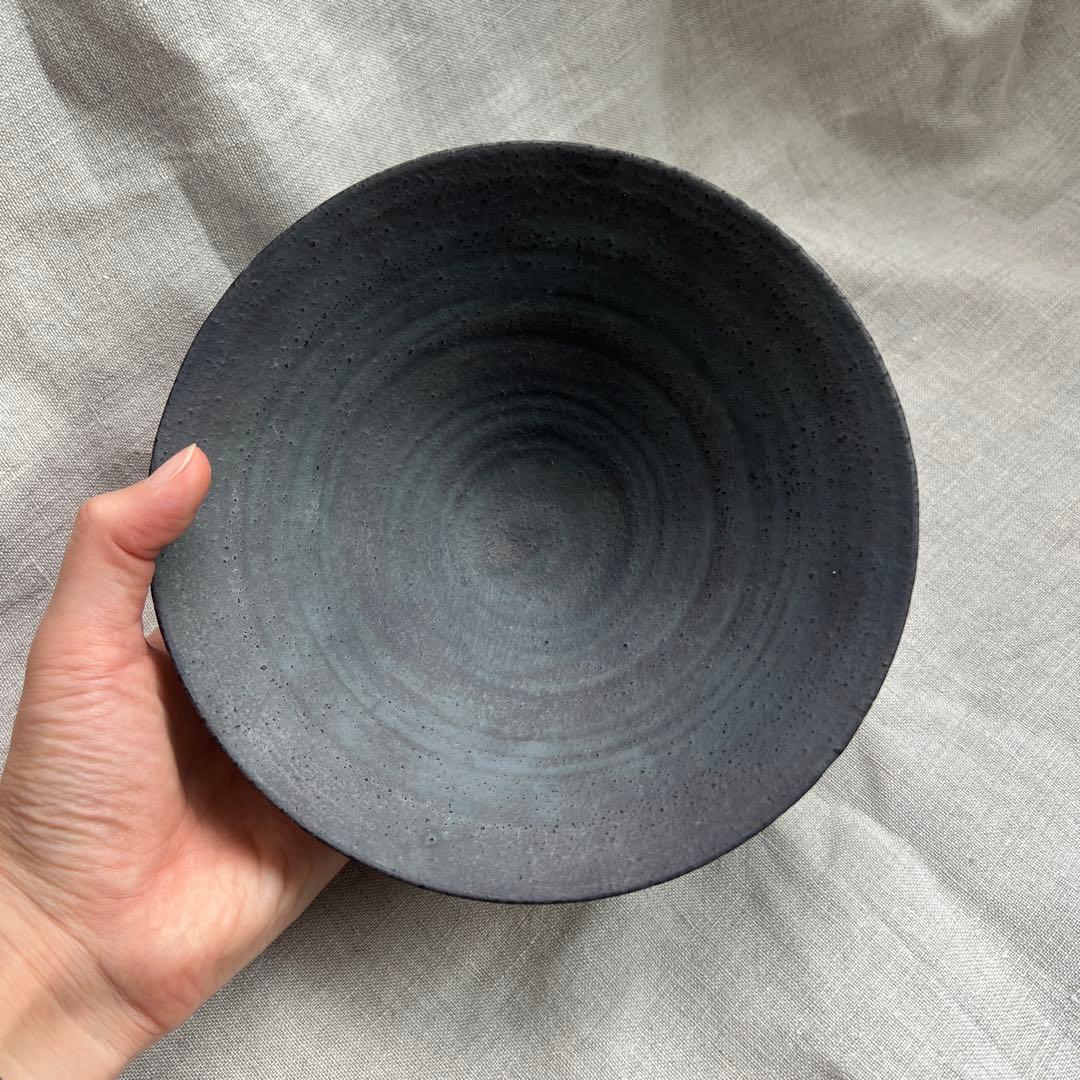 二階堂明弘さん　三角平椀　黒　うつわ
