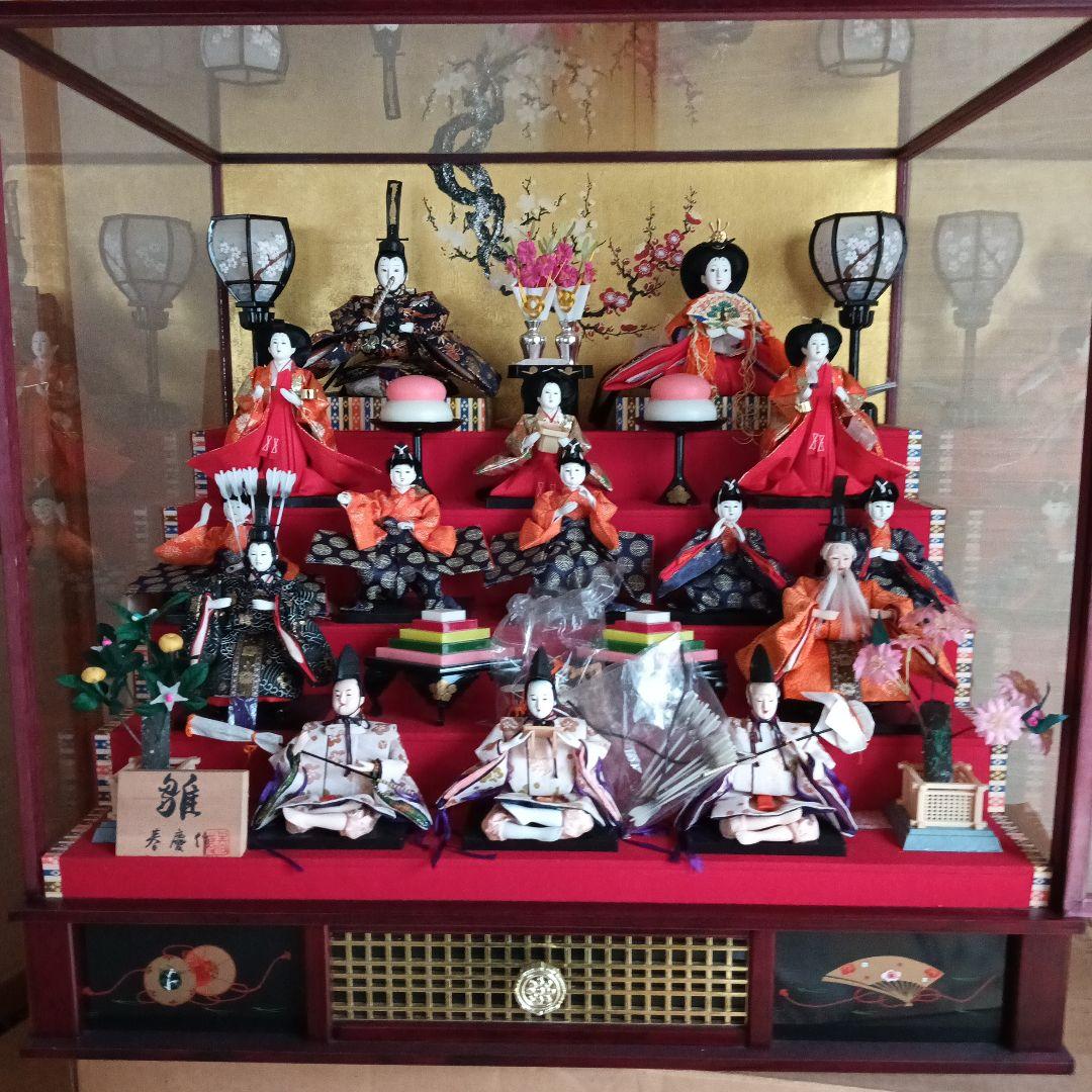 雛人形 三段式 伝統的な雛祭り