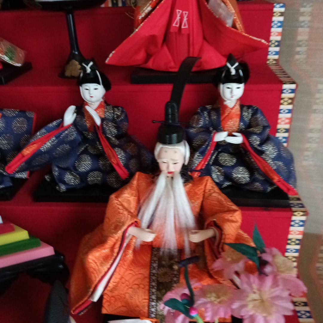 雛人形 三段式 伝統的な雛祭り