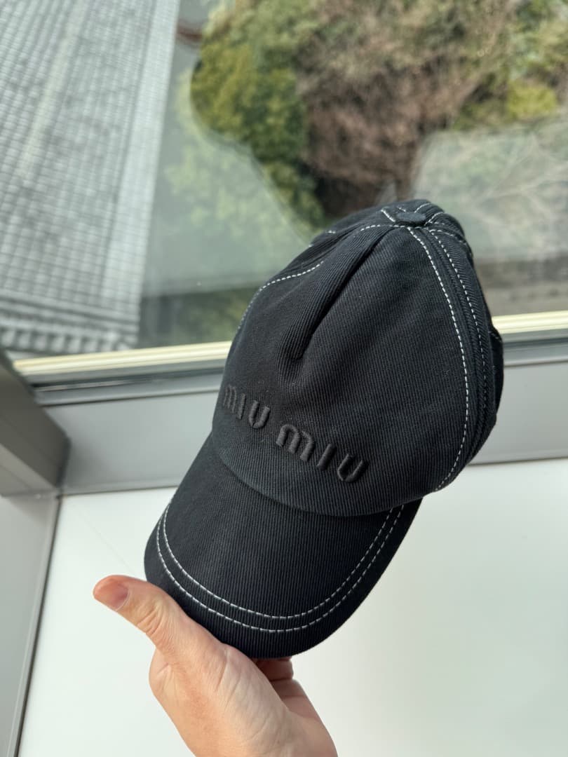 miu miu ブラック デニムキャップ