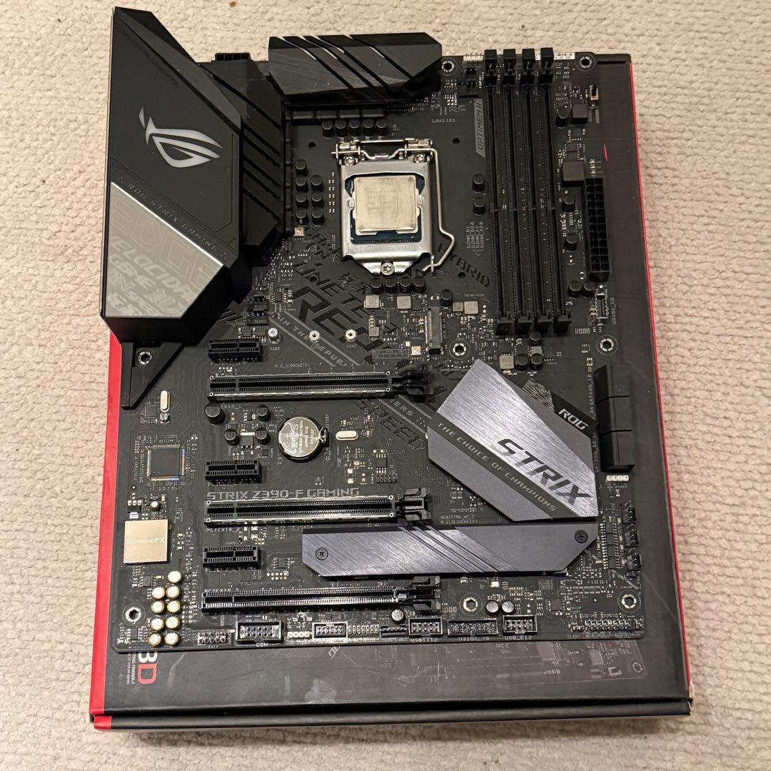 マザーボード ASUS ROG STRIX Z390-F GAMING + i7 9700K