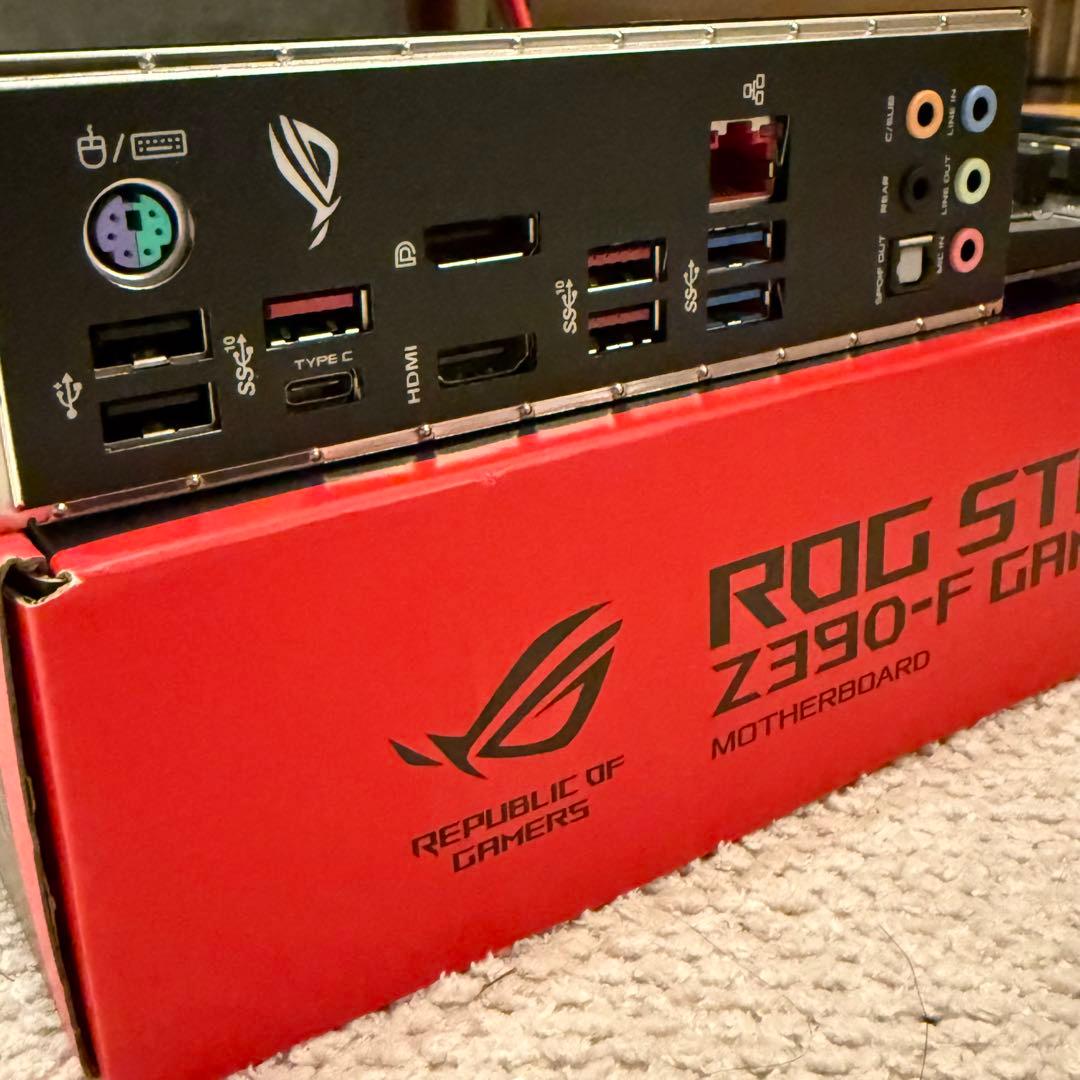 マザーボード ASUS ROG STRIX Z390-F GAMING + i7 9700K