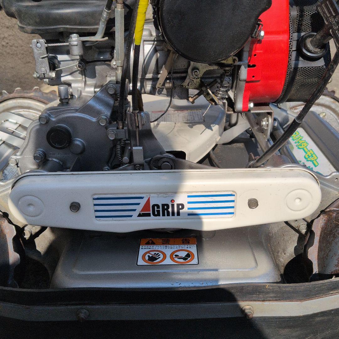 AGRI スピリット 4WD 芝刈り機、新品歯4枚付き。