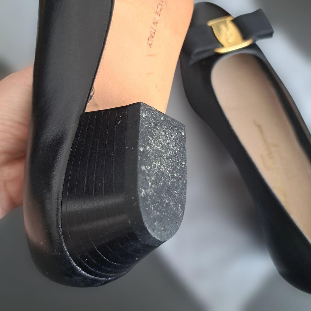 Salvatore Ferragamo 黒 リボン付きパンプス フェラガモ