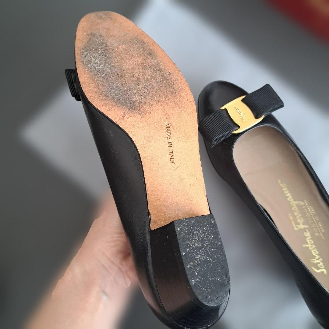 Salvatore Ferragamo 黒 リボン付きパンプス フェラガモ