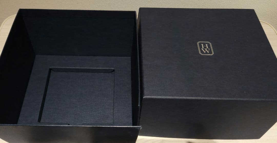 HARRY WINSTON　 時計ケース　 取り扱い説明書　箱セット　お値下げ✨