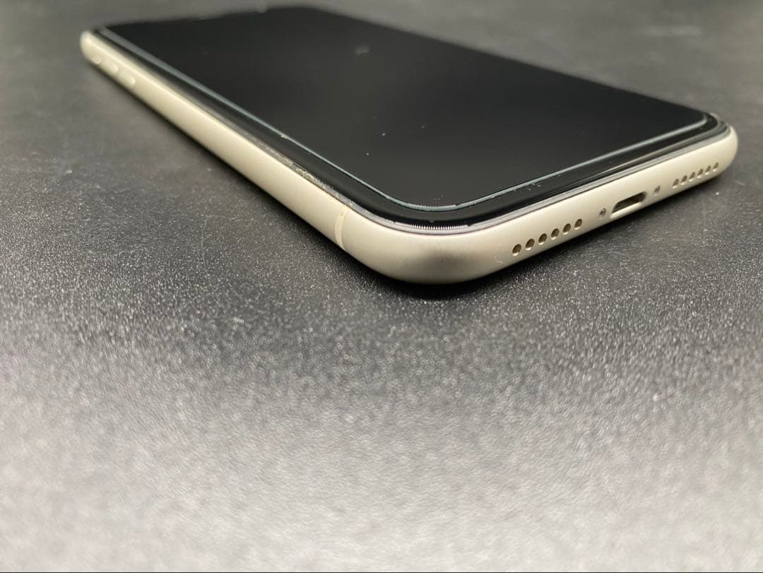 ★【美品】Apple iPhone11 NWM22J/A 128GBSIMフリー