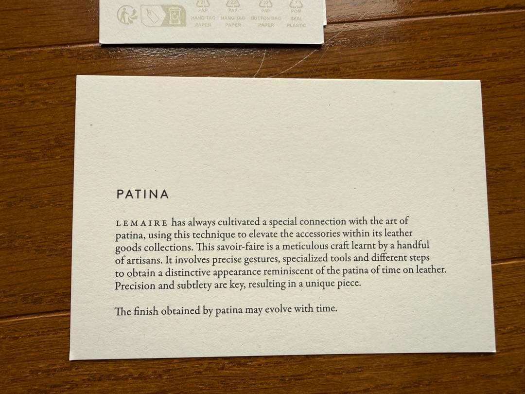 アクセサリー LEMAIRE MOLDED TAPE NECKLACE PEAT GREEN