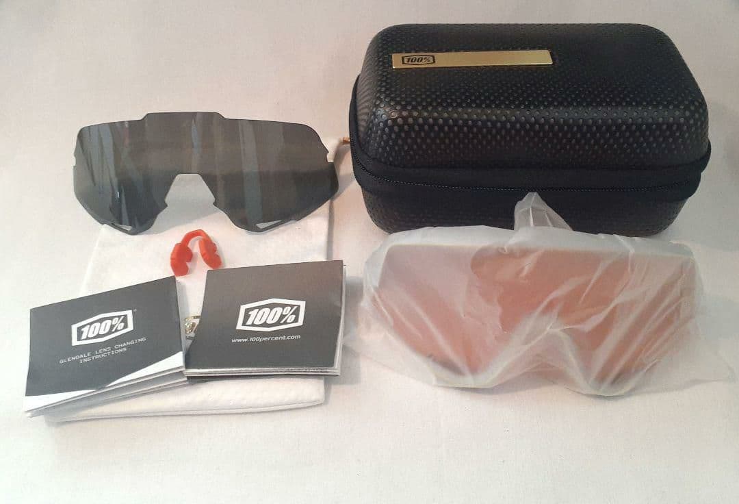 100% Glendale Oxfire ホワイト ワンハンドレッド サングラス