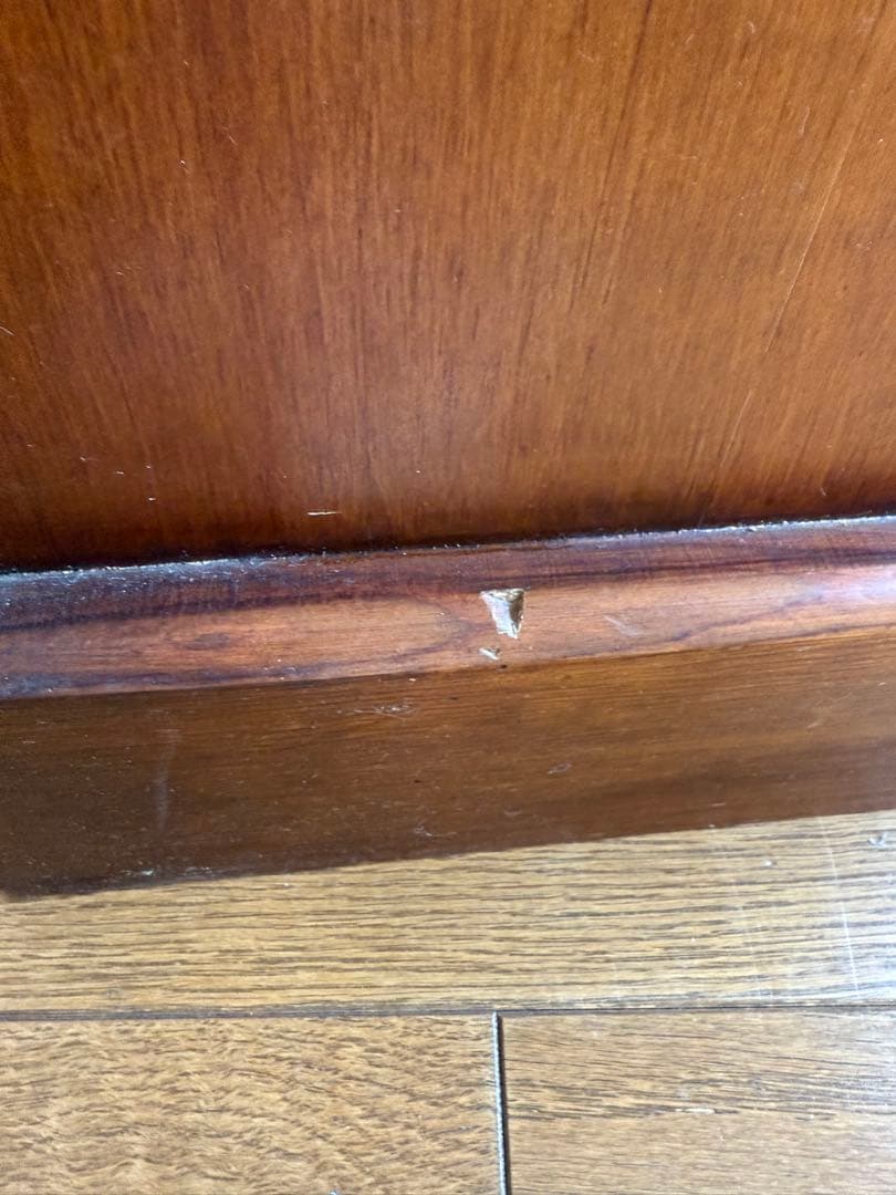 誠工舎　花柄タイル装飾　木製チェスト