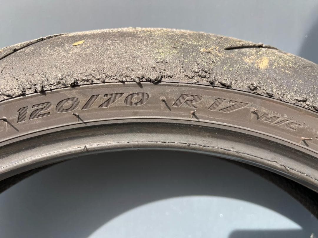 ピレリ ディアブロ スーパーコルサV4 SC1 前後(120・200)中古