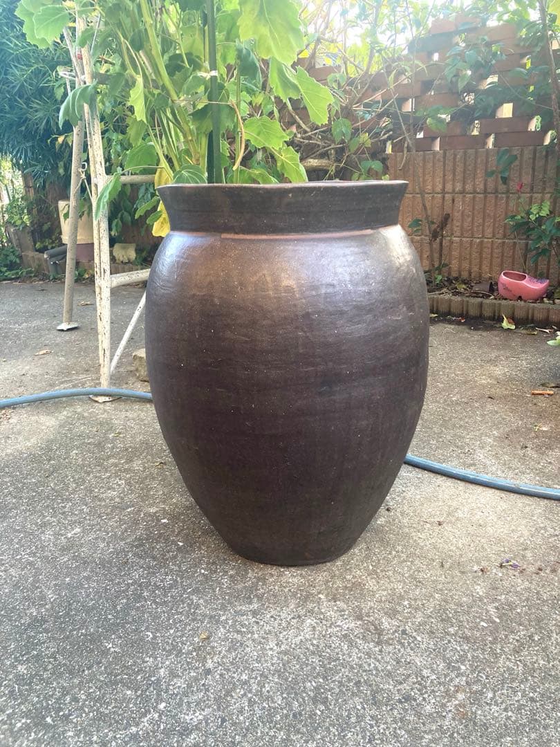 古民家。昭和レトロ。陶器製水鉢 。鉢カバー。和風庭園。ダークブラウン60㎝。