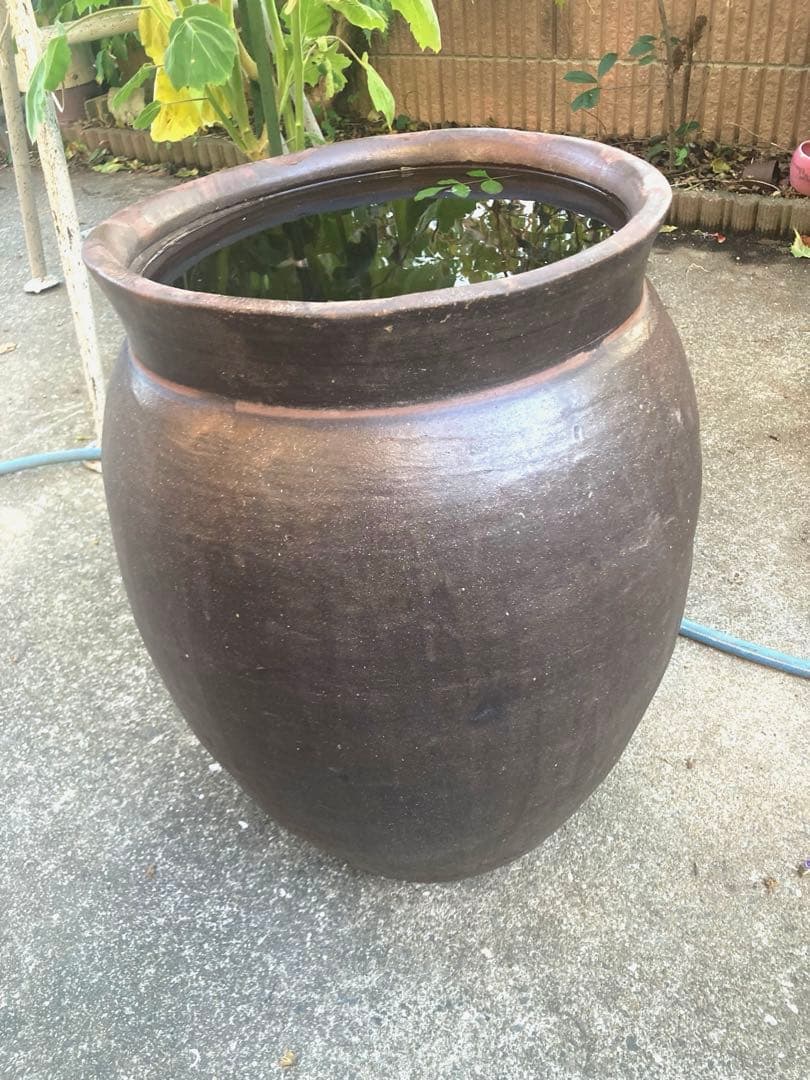 古民家。昭和レトロ。陶器製水鉢 。鉢カバー。和風庭園。ダークブラウン60㎝。