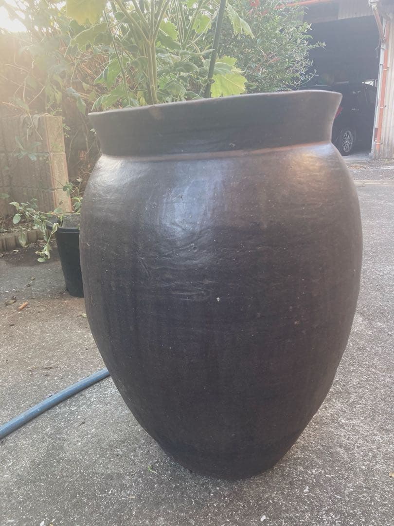 古民家。昭和レトロ。陶器製水鉢 。鉢カバー。和風庭園。ダークブラウン60㎝。