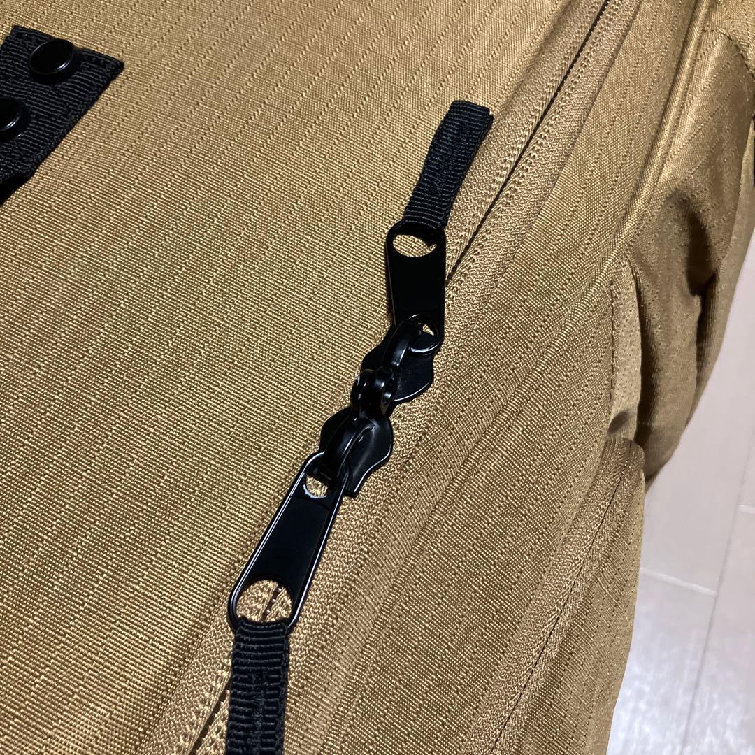 【新品未使用未開封】Colemanベージュナイロンキャリーカート 中型