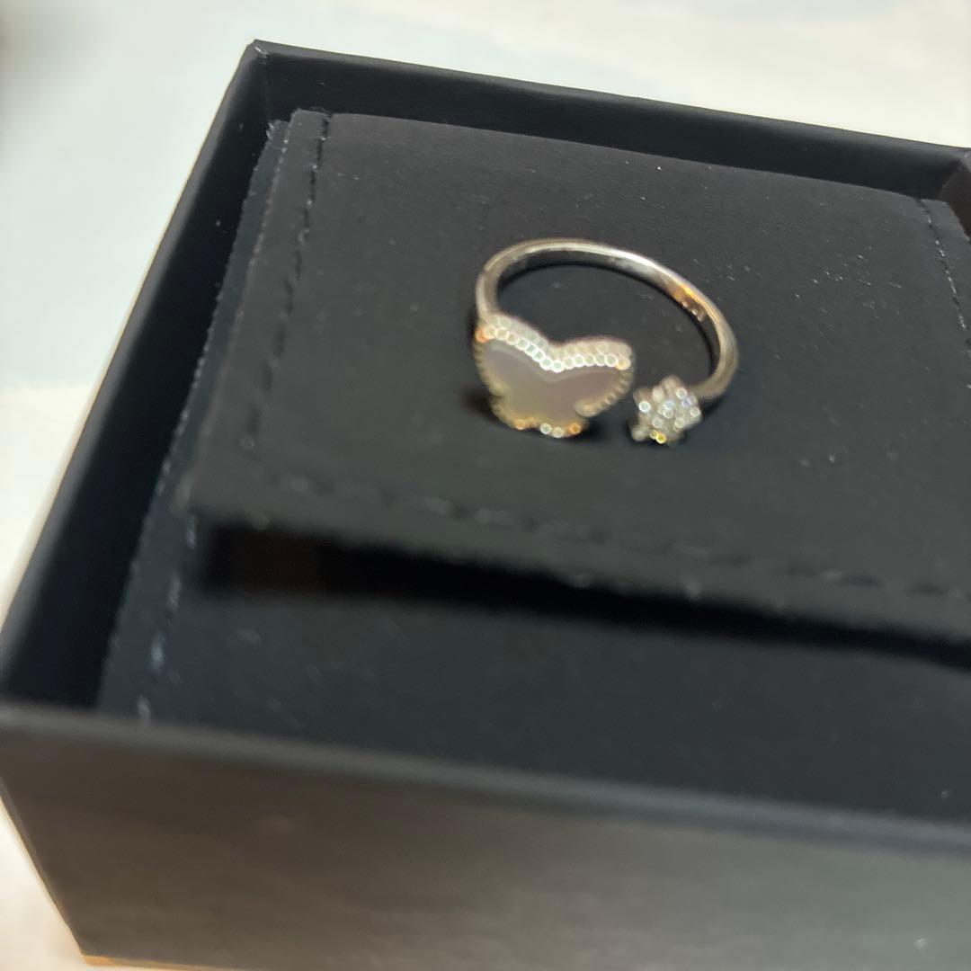 パピヨン　マザーオブパール　リング