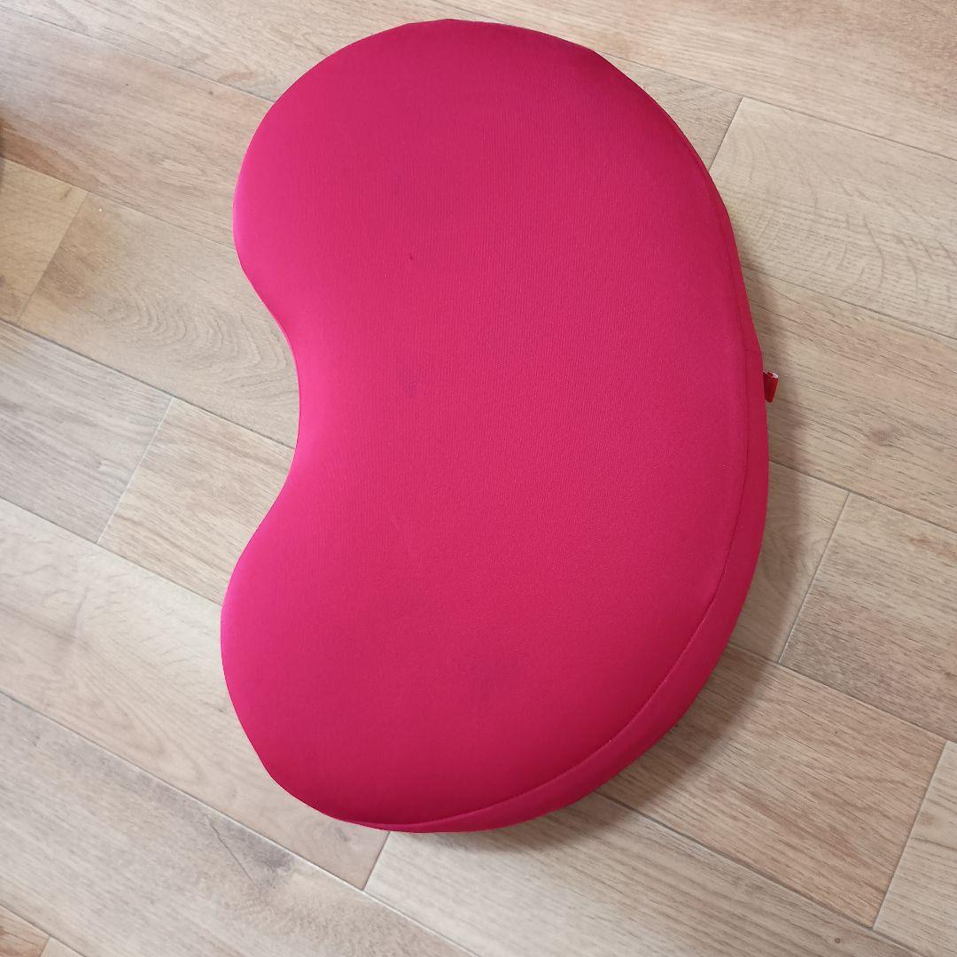 あぐらクッション 4個（赤2個　茶1個　紺1個）