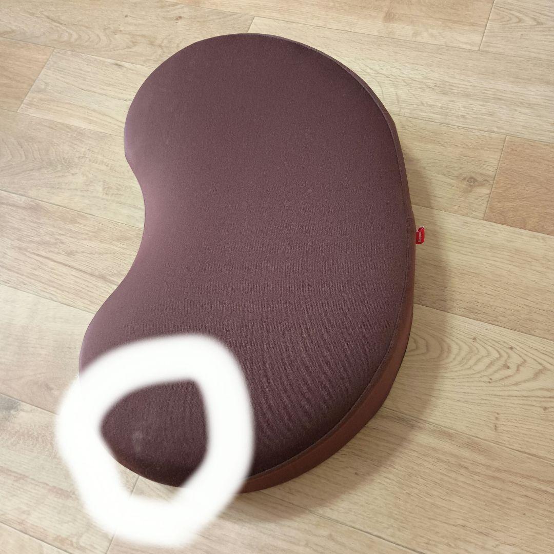 あぐらクッション 4個（赤2個　茶1個　紺1個）