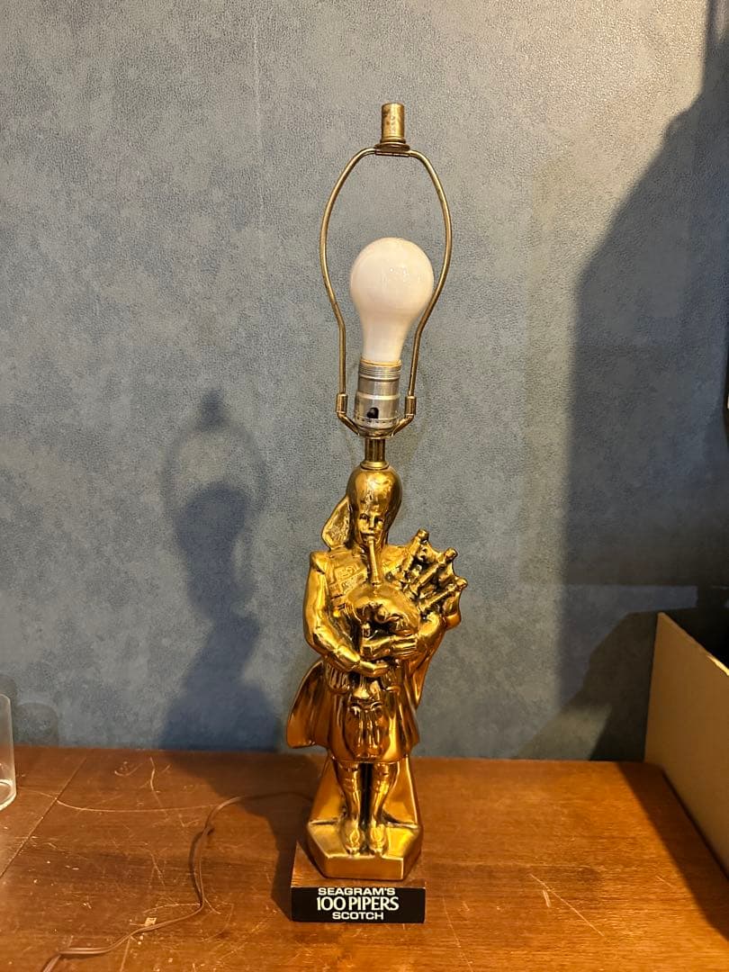 ヴィンテージ　Seagram's 100 Pipers テーブルランプ