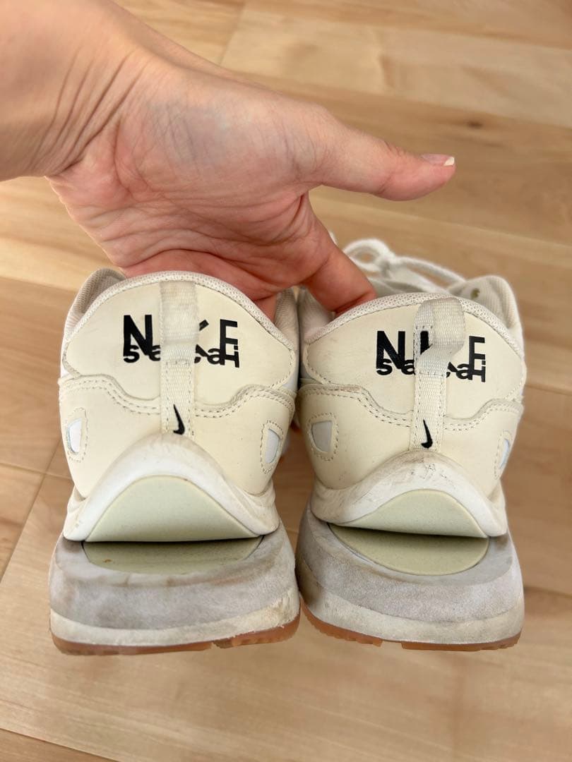 Nike Sacai DD1875-100 ホワイトスニーカー