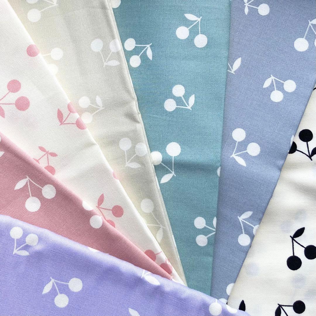 さくらんぼ　柄◆オーダー◆ ランチョンマット　給食セット　給食袋　巾着袋　名入れ