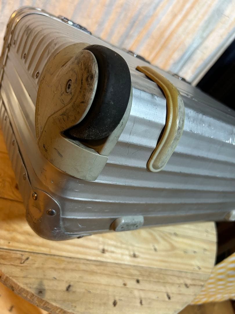 RIMOWA パイロット　トロリー　二輪