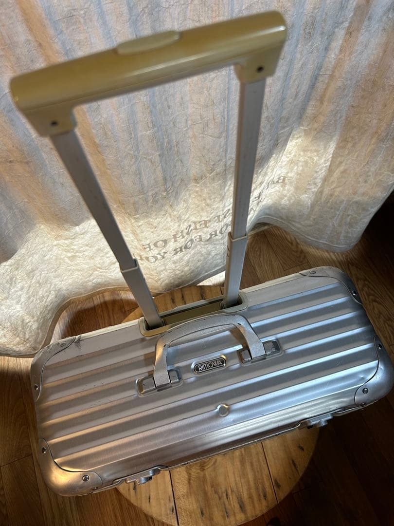 RIMOWA パイロット　トロリー　二輪