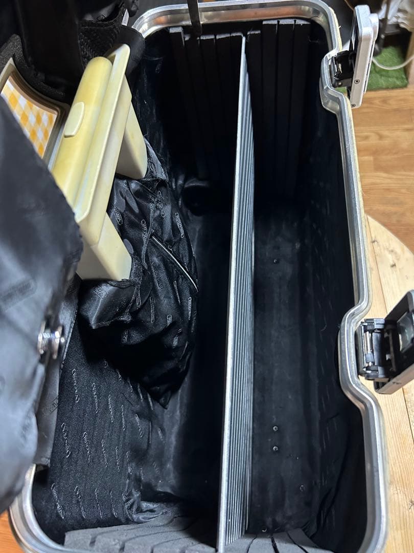 RIMOWA パイロット　トロリー　二輪