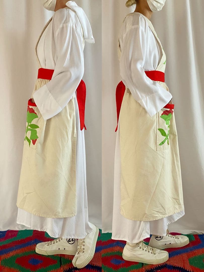 アンティーク ビンテージ 70s 大柄 花柄 キナリ白エプロンドレス ワンピース