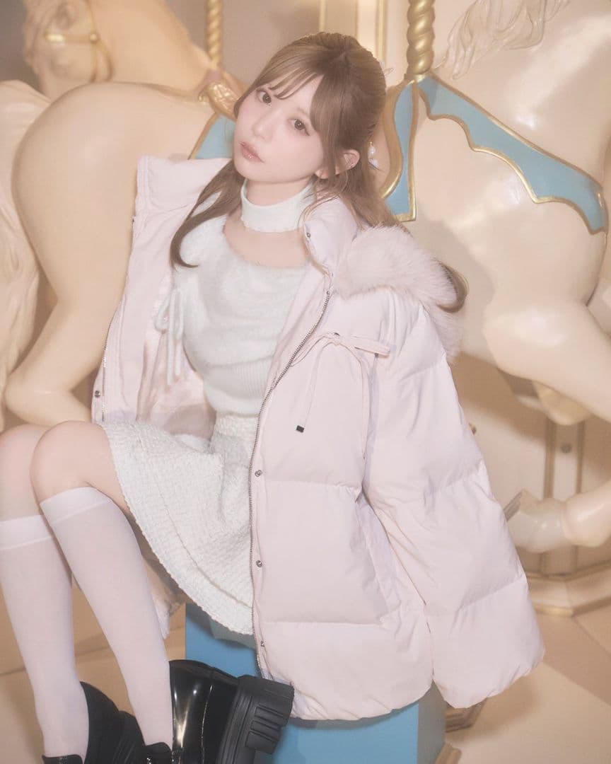 ミシェルマカロン　ファーフードリボンダウンコート　ピンク　XS