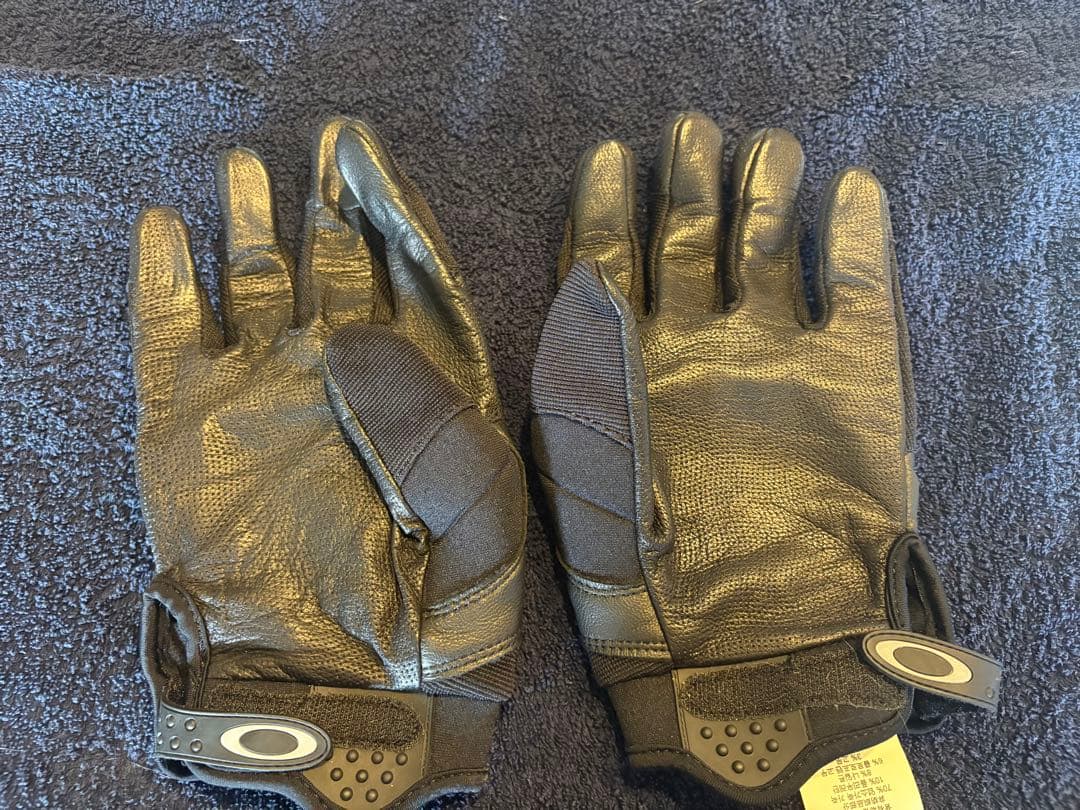 未使用　OAKLEY　オークリー　ファクトリーパイロットグローブ　黒
