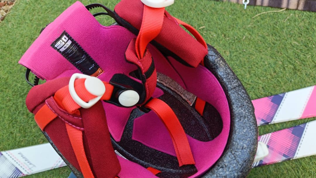 子ども用スキーセット ヘルメットとバッグ付