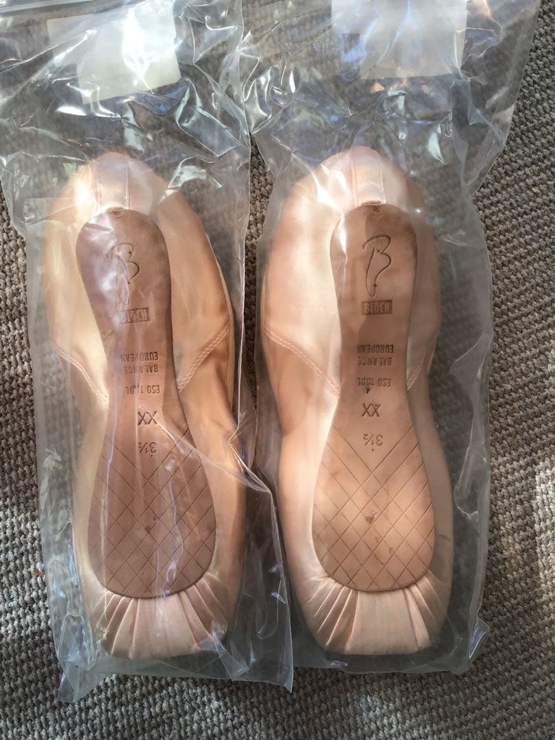 BLOCH バランスヨーロピアン　ピンク 3.5X X 22、5センチ　2足