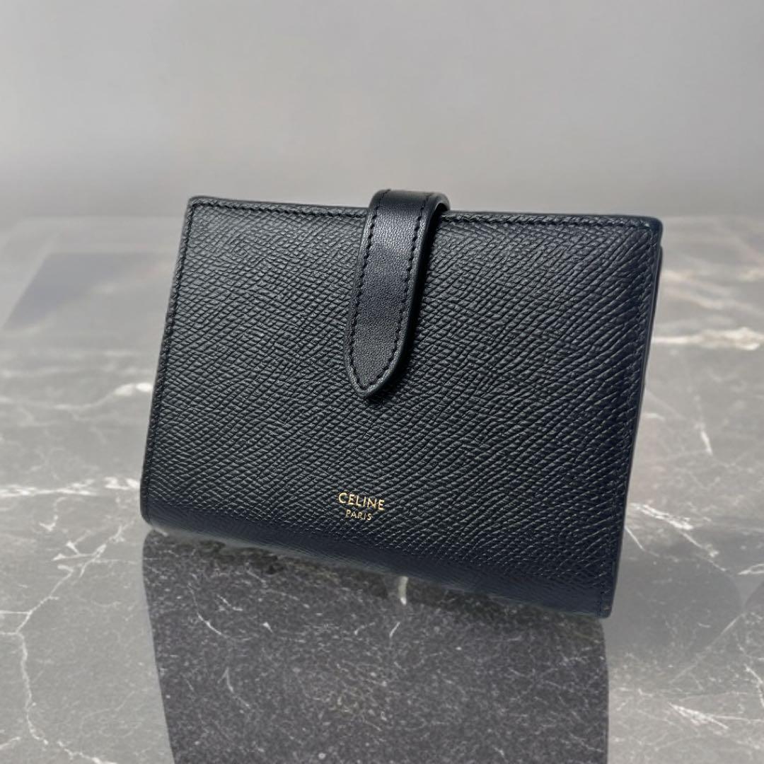 値下げ中‼️まろろ 専用✨極美品✨CELINE セリーヌ　ミディアム　ウォレット