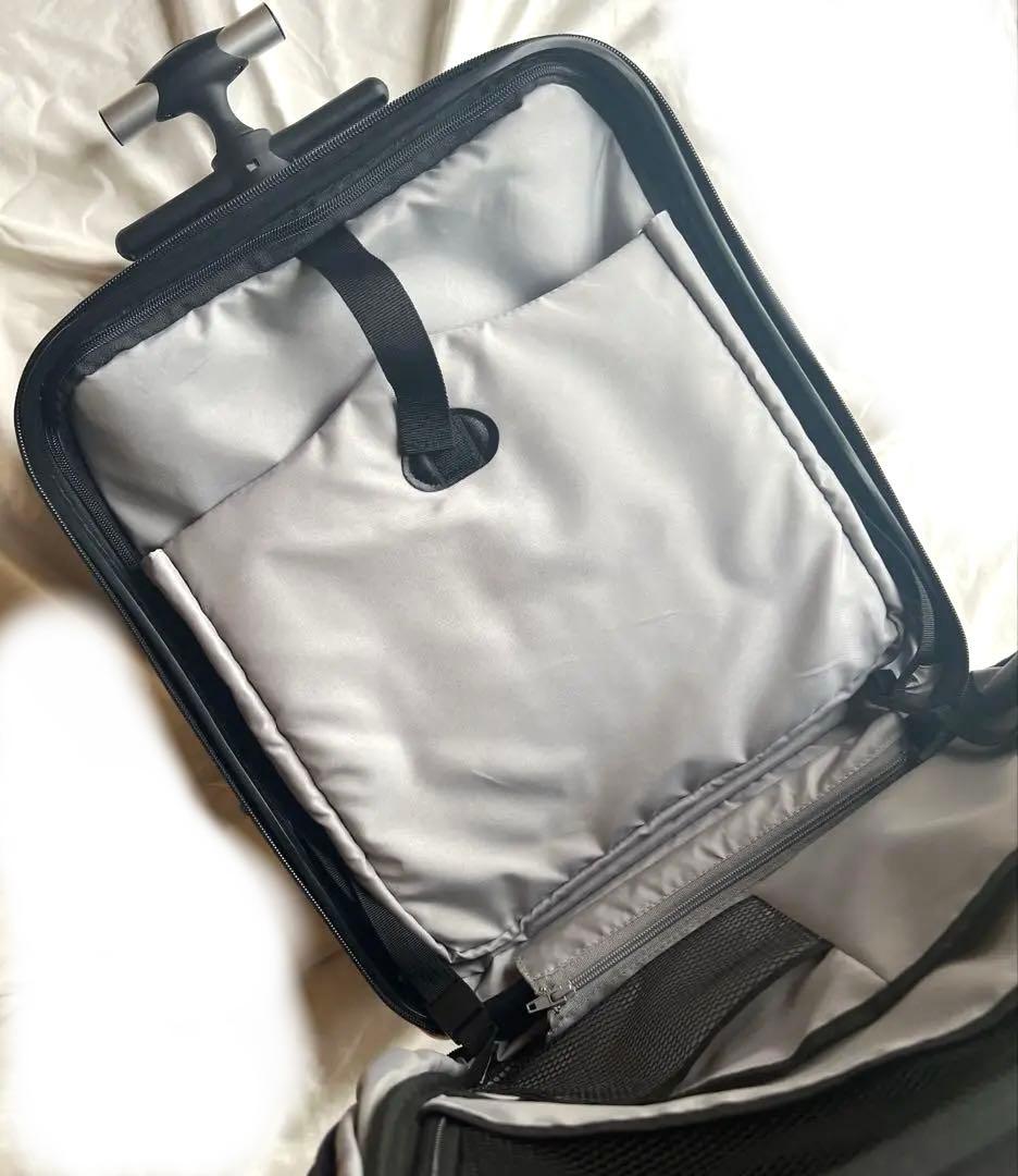 Q-BOX ブラック　乗れるスーツケース