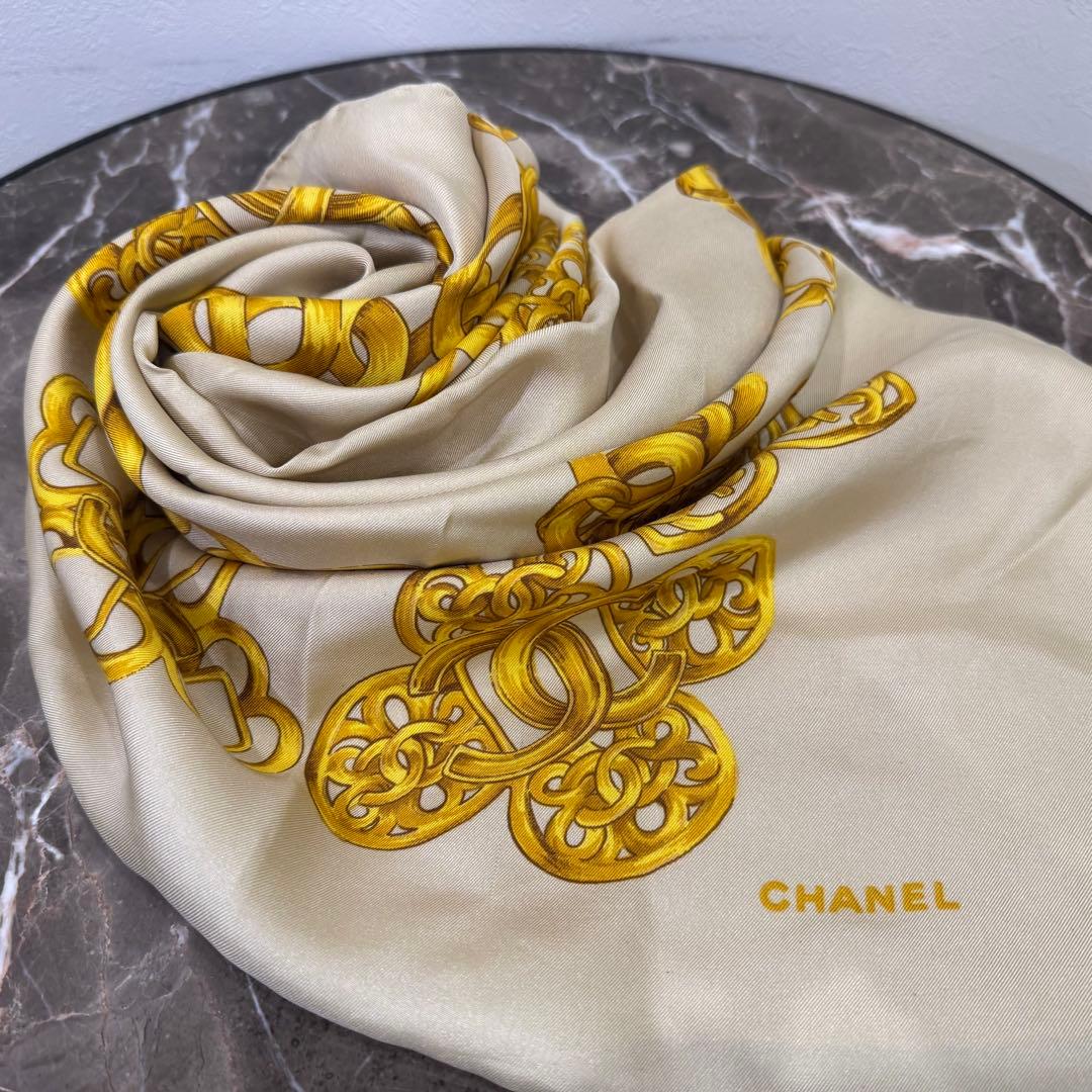 ★【美品】CHANEL シルクスカーフ ベージュ・ゴールド USED品★