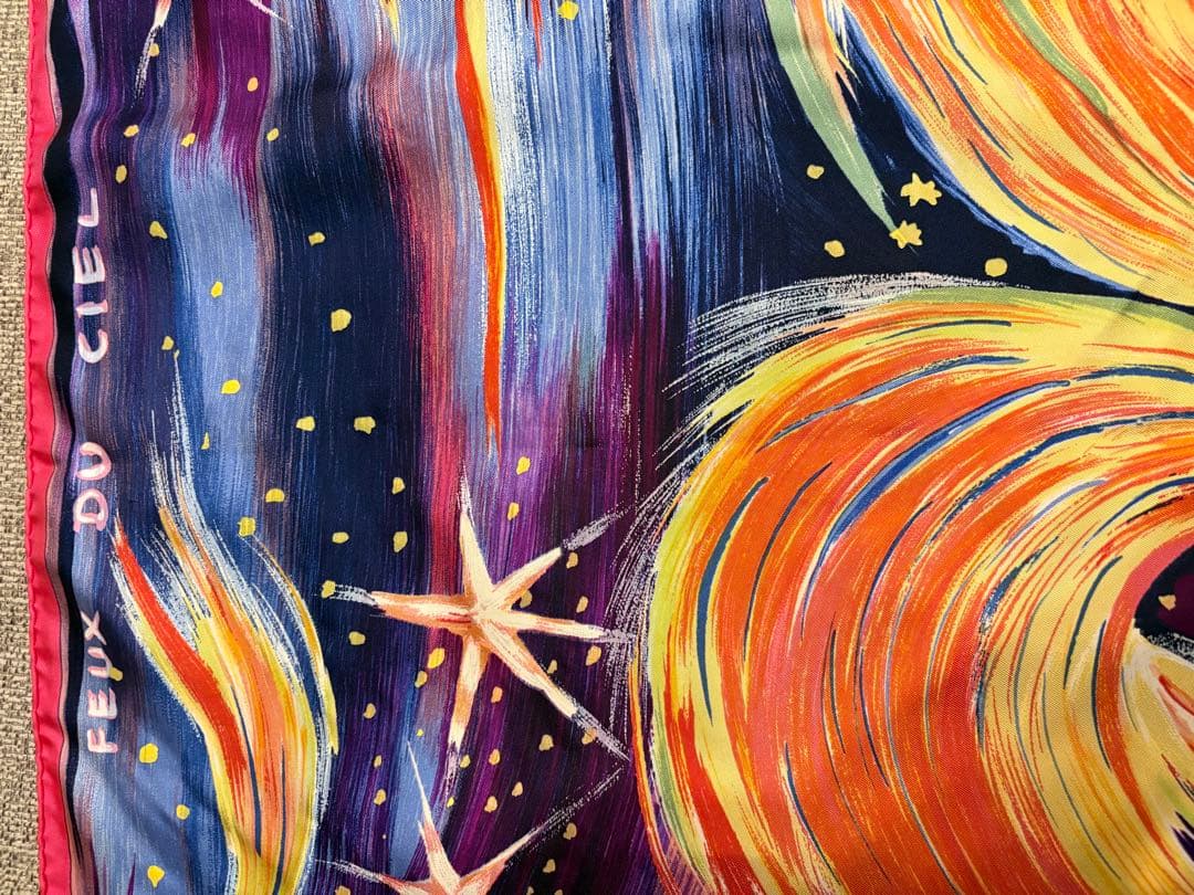 HERMÈS カレ　天の火