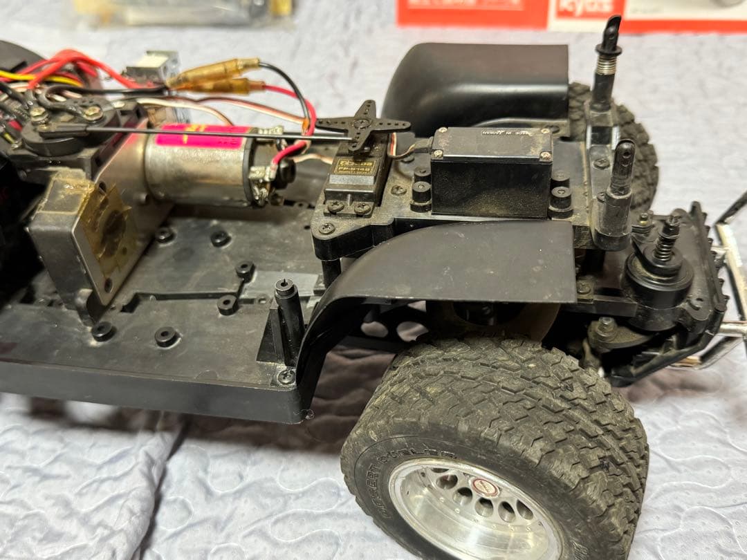 希少！年代物　京商製　1/9 電動ラジコン　ハイラックスサーフ4WD 【稼動品】