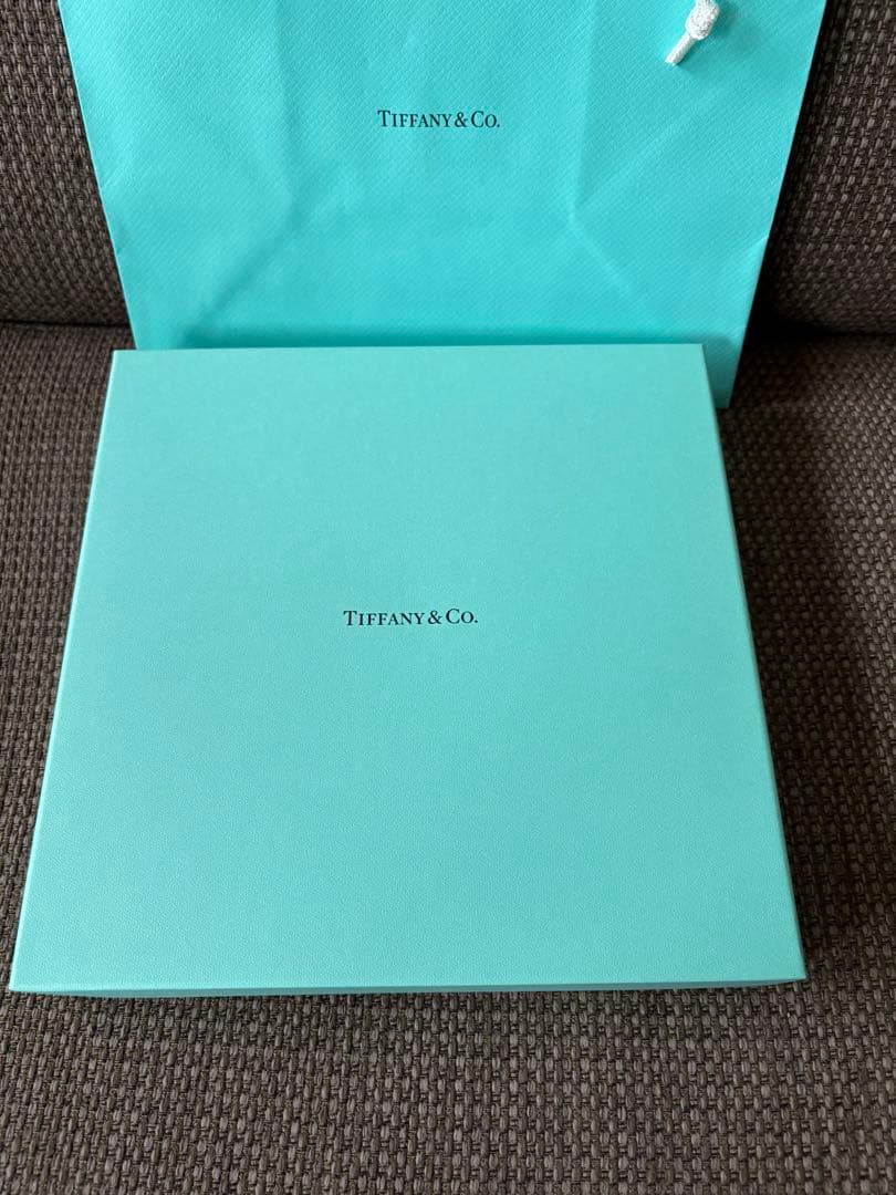 新品未使用 ティファニー ブルーボックス プレート 1枚（24x24cm）