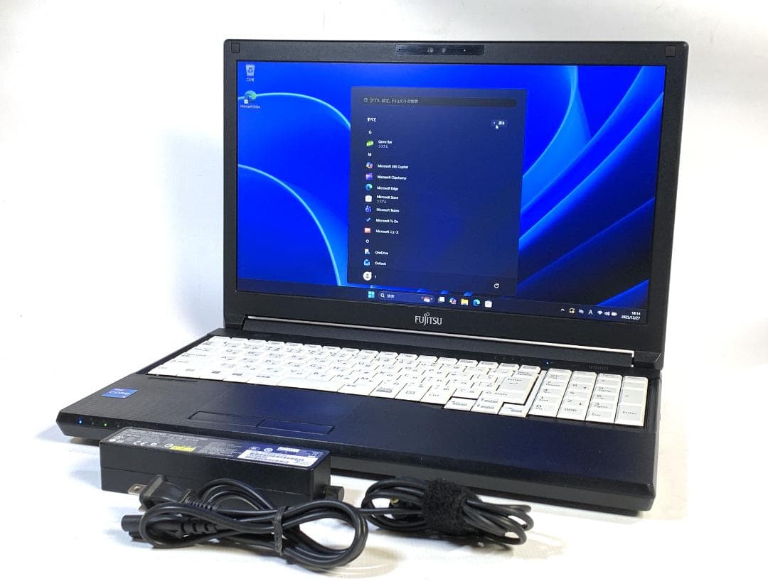 富士通 11世代i5 M.2 SSD 12GBmem Win11Pro 25H2