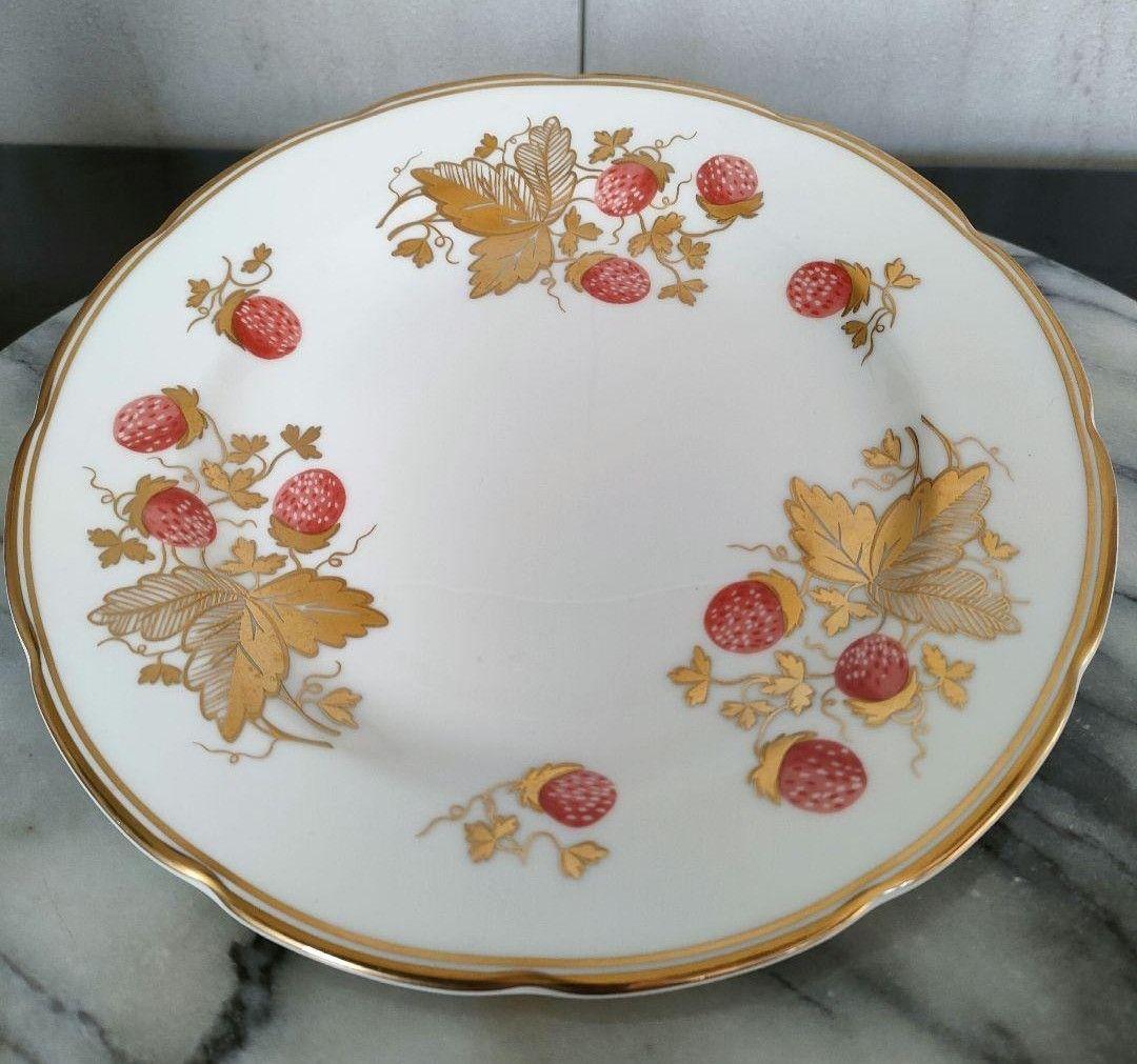 ストロベリーゴールド ケーキ皿 1枚　17.5cm 希少価値高いと思います