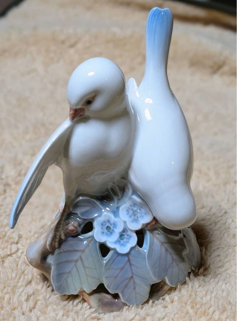 ロイヤルコペーハーゲン　イヤーフィギリン 陶器製 小鳥の置物 2羽