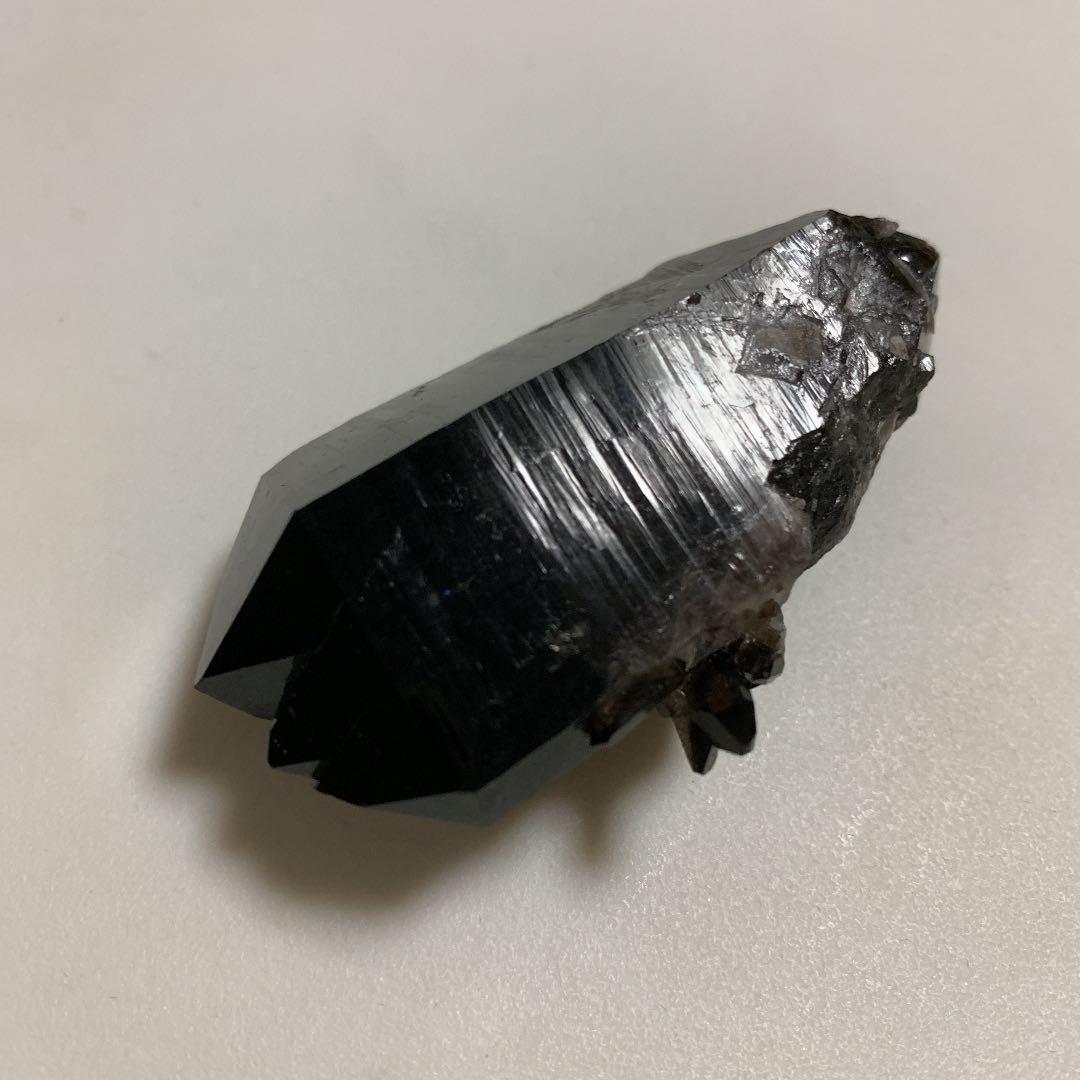 小型　モリオン 黒水晶 原石 魔除け石