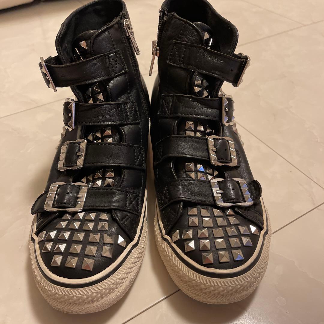 週末SALE ASH アッシュ　ハイカットスニーカー　スタッズ装飾