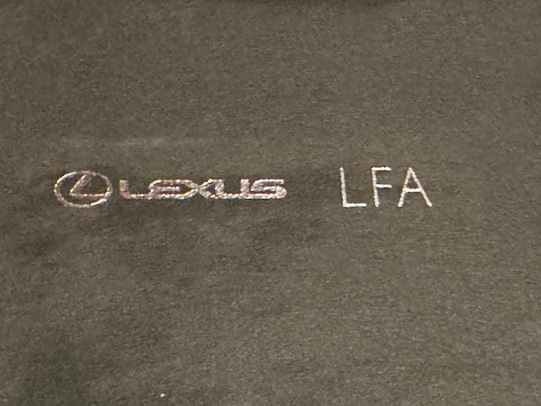 非売品レクサスLFAレーザークリスタル