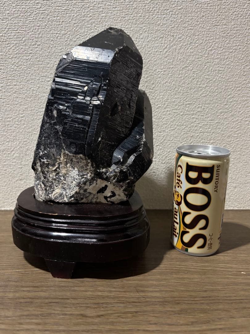 黒水晶　モリオン　原石　木製スタンド付き　2.3kg 特大結晶　パワーストーン