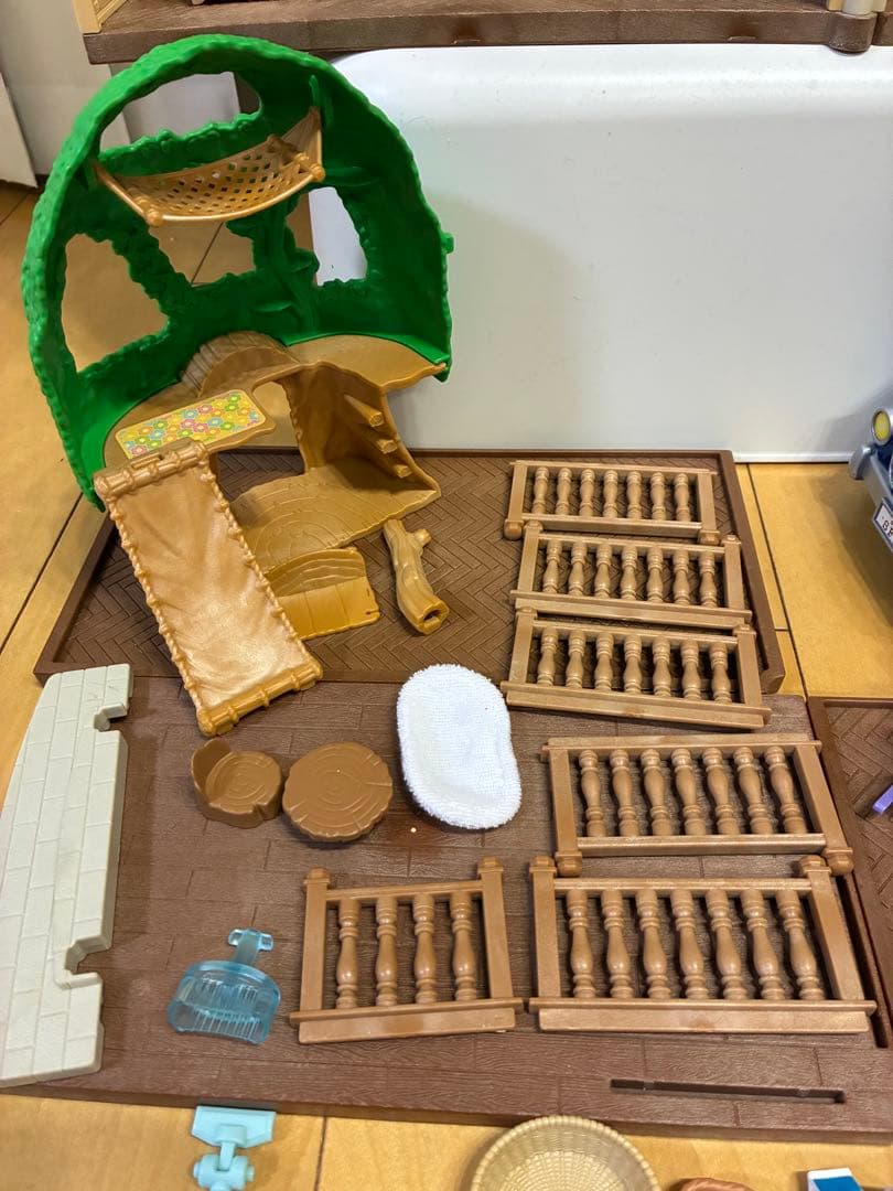 【まとめ売り】シルバニアファミリー　赤い屋根の大きなお家 など